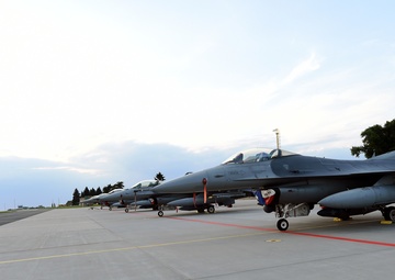 Gunfighters prepare for Sky Avenger 2018