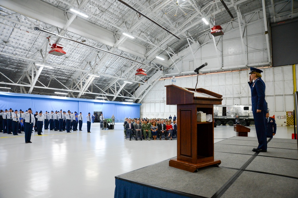 Sonkiss Assumes Command of 89th Airlift Wing