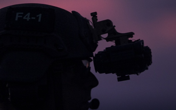 Next gen binoculars increase survivability for Recon, EOD Marines