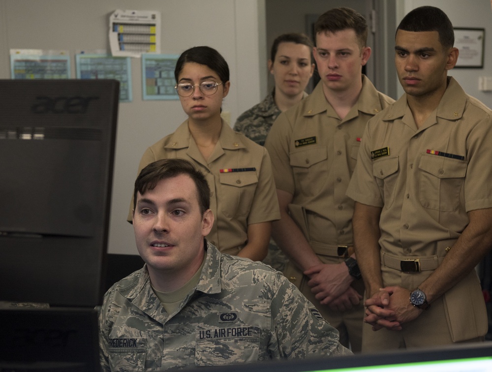 Cadets visit 15th OWS