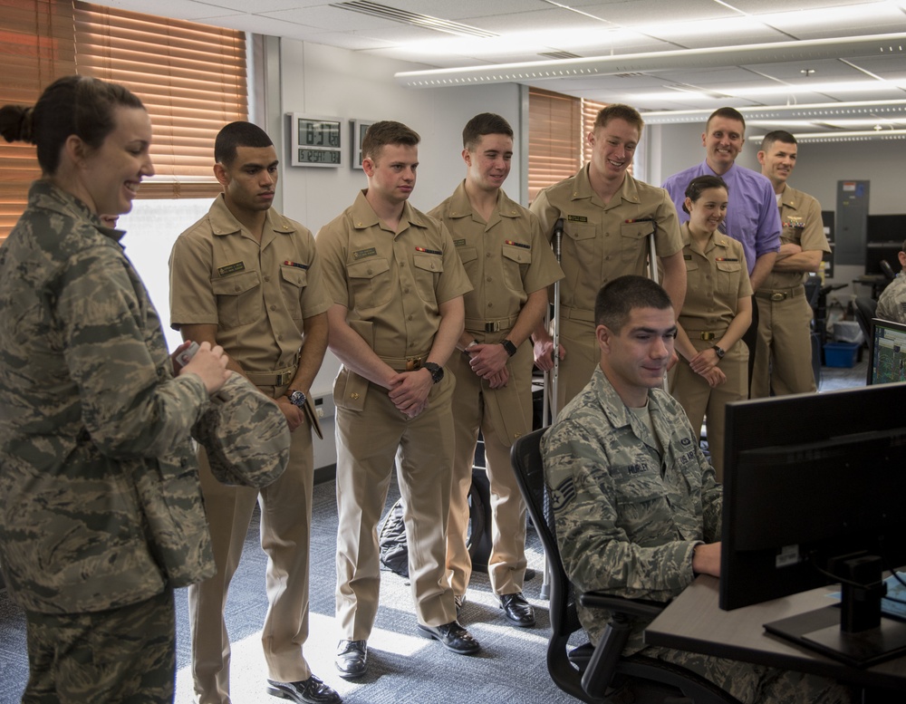 Cadets visit 15th OWS