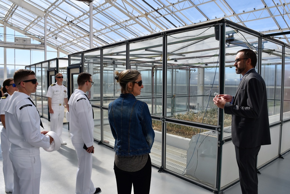 METOC visits Desert Research Institute during Navy Week Reno