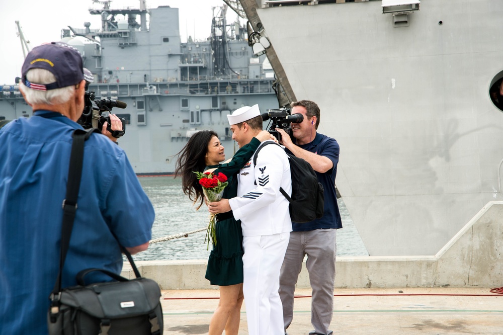 USS Manchester (LCS 14) Homecoming