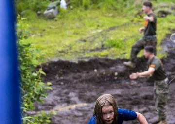 Camp Fuji’s Mud Run brings the local and US communities together