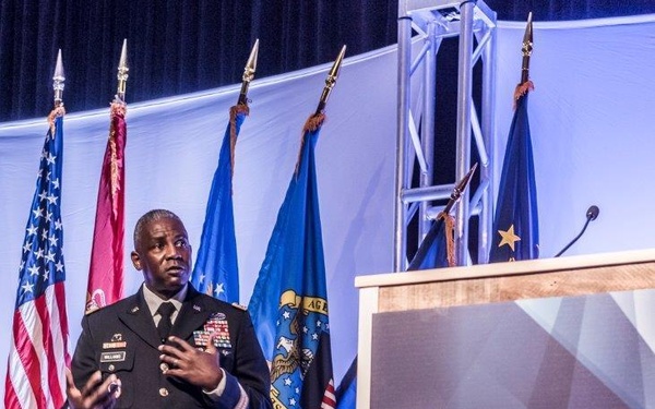 Supply chain innovation and efficiency on display at logistics conference