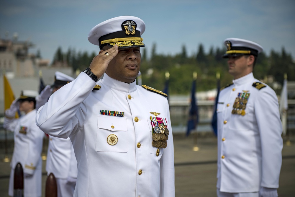 Navy Region Northwest Holds Change of Command