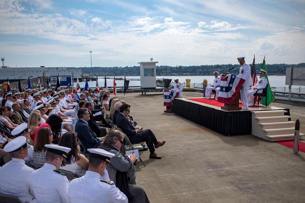 Navy Region Northwest Holds Change of Command