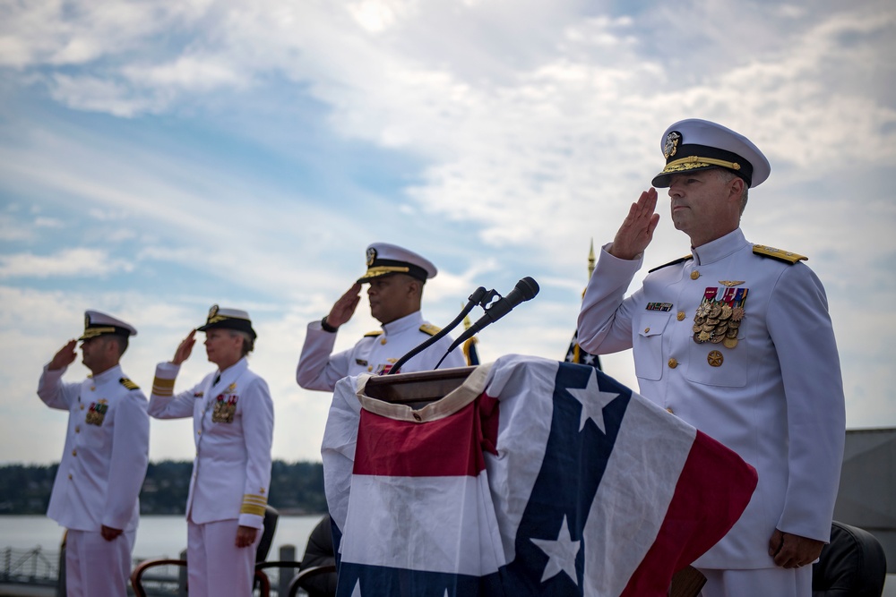 Navy Region Northwest Holds Change of Command