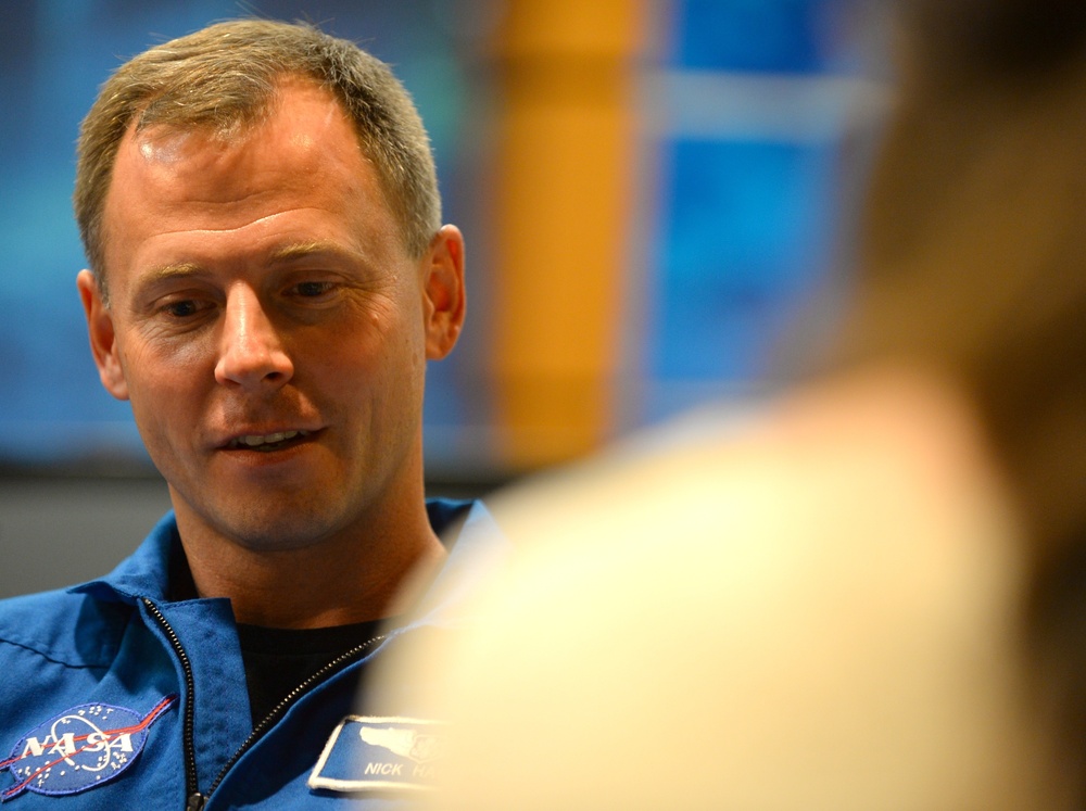 Hague, Ovchinin talk ISS mission during presser