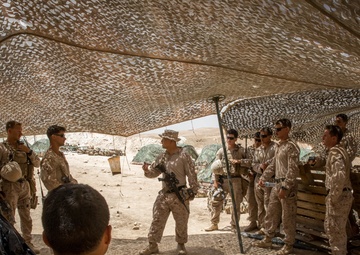 U.S. Marines resupply FB UJ in fight against ISIS