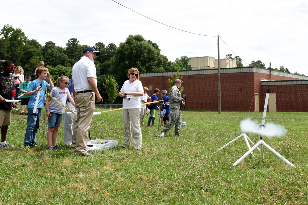 DoD STARBASE Hosts Annual Camp for Children of NCANG Members
