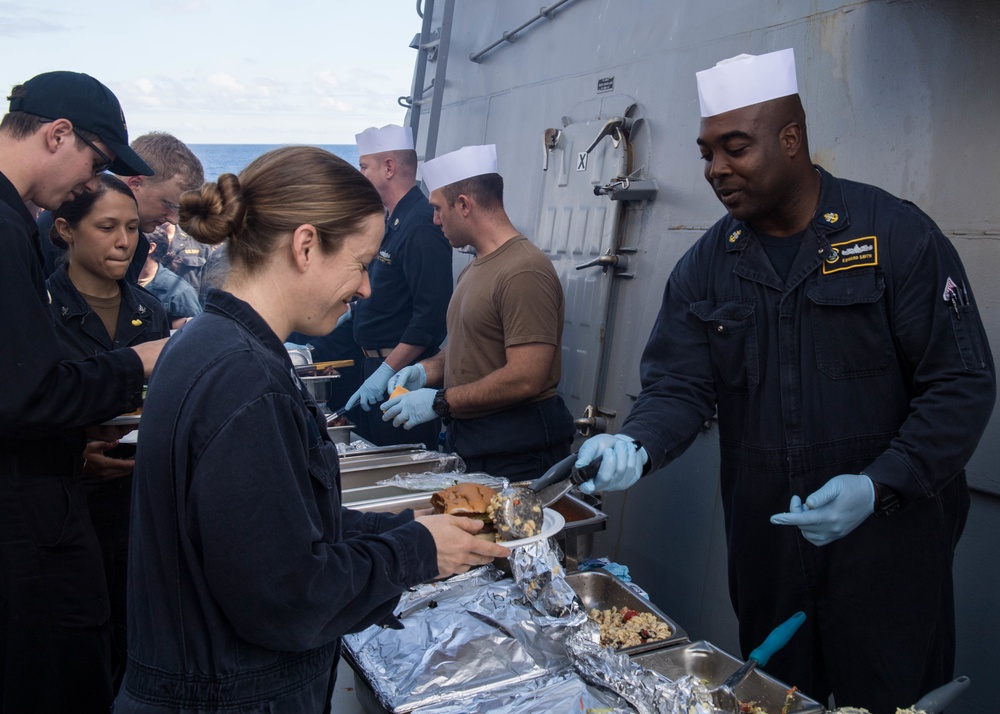 USS William P. Lawrence Hosts Steel Beach Picnic