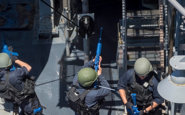 USS Chancellorsville Conducts VBSS Drill