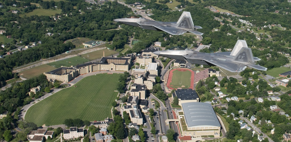 F-22 Raptors soar over Virginia