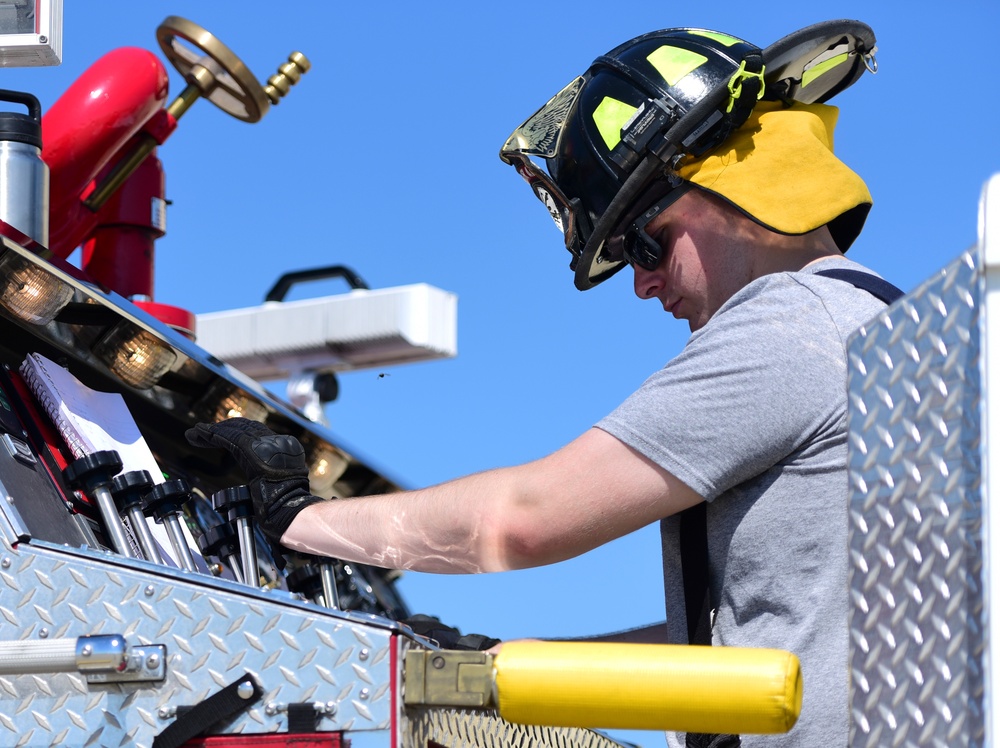 Ellsworth and RCFD train at 700 degrees
