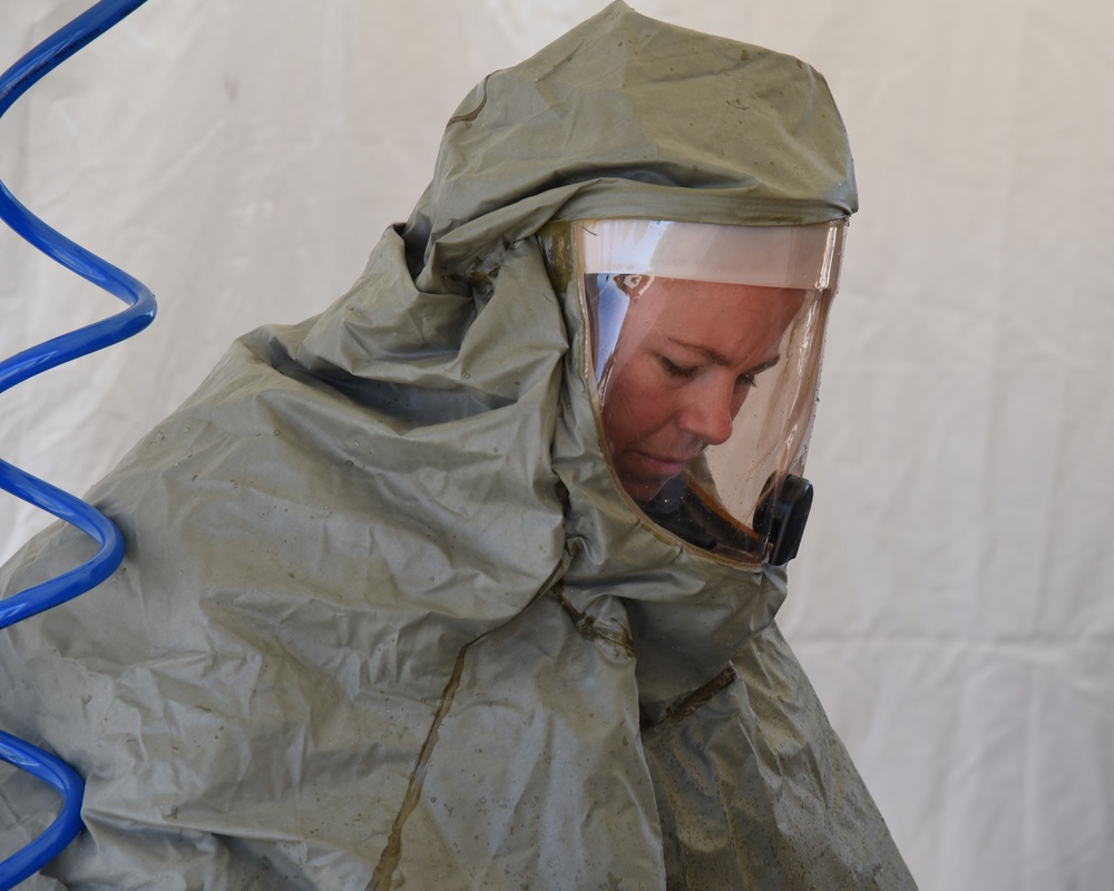 AZ Guard Airmen train to operate patient decontamination station