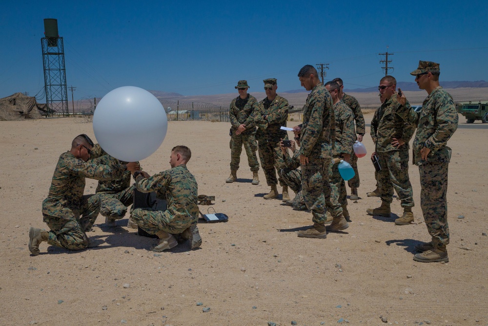 METOC Marines release weather balloon during ITX 4-18