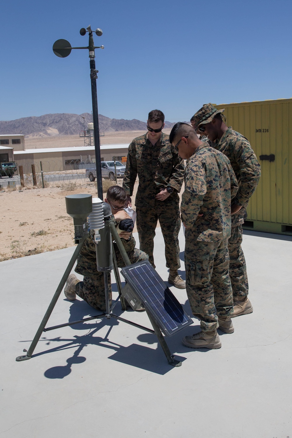 METOC Marines release weather balloon during ITX 4-18