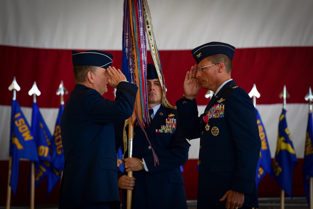 1st SOW welcomes new commander