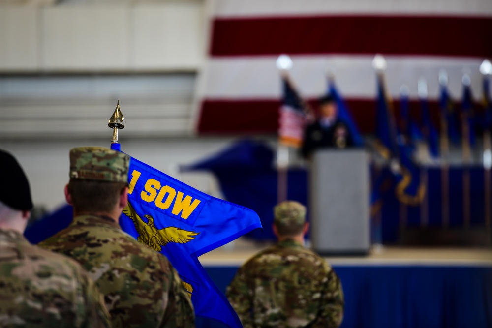 1st SOW welcomes new commander