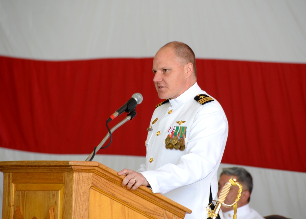 VP-47 Conducts Change of Command Ceremony