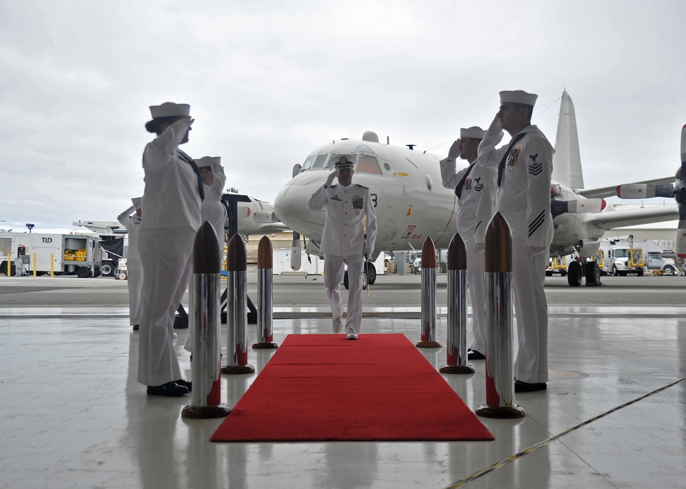 VP-47 Conducts Change of Command Ceremony