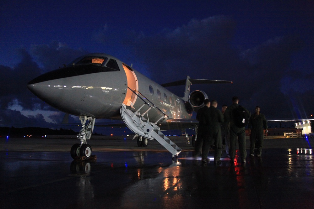 U.S. Marine Corps pilot retires with a splash