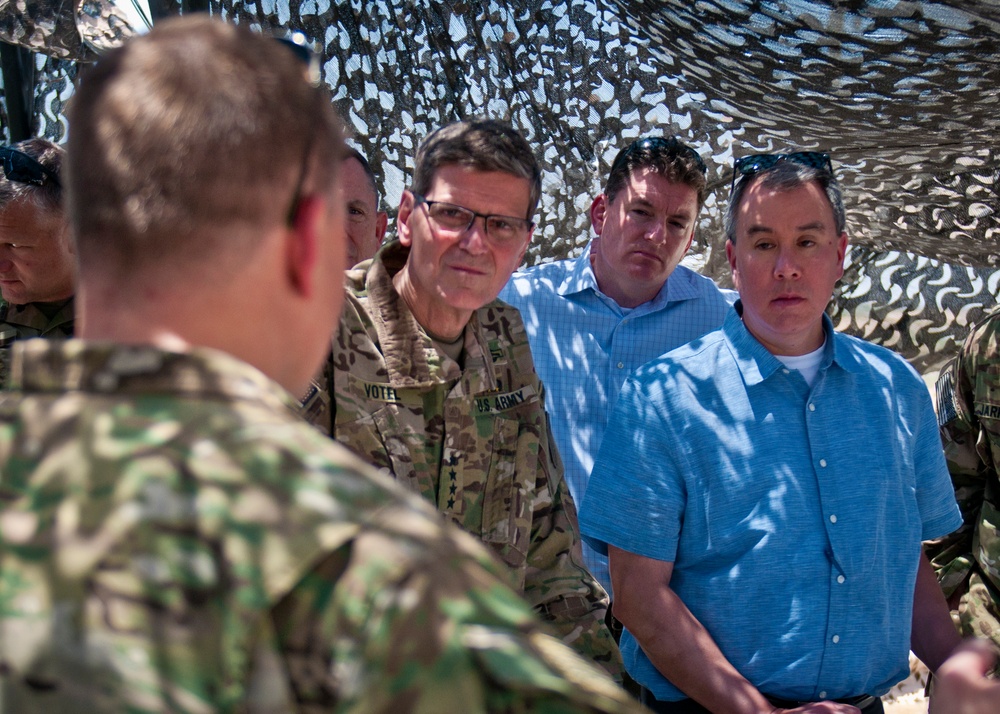 CENTCOM Commander, Defense Undersecretary tours Manbij