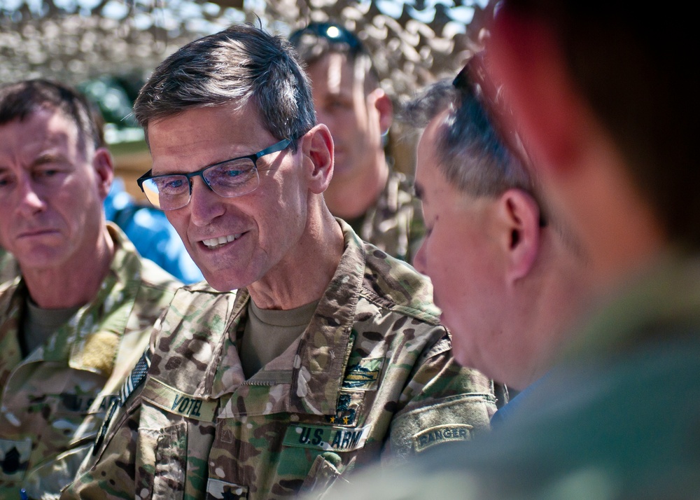 CENTCOM Commander, Defense Undersecretary tours Manbij
