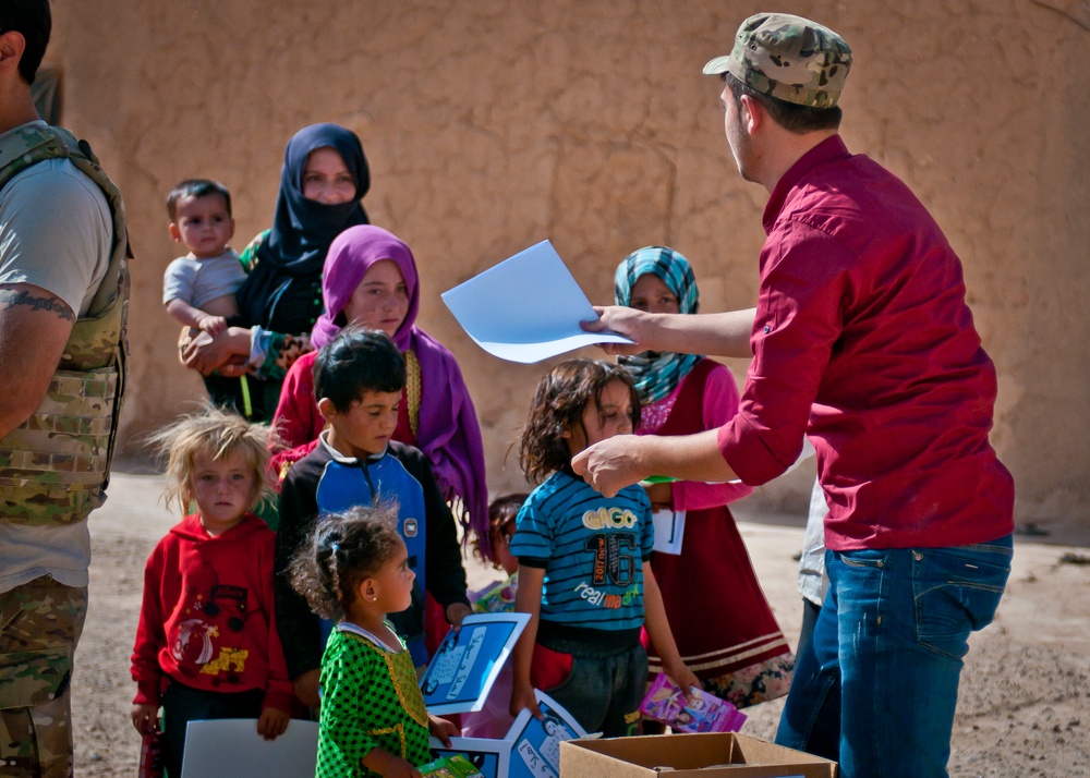 Coalition meet with locals in towns recently liberated from ISIS