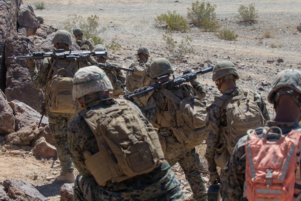 1st Battalion, 25th Marine Regiment attacks Range 400 during ITX 4-18