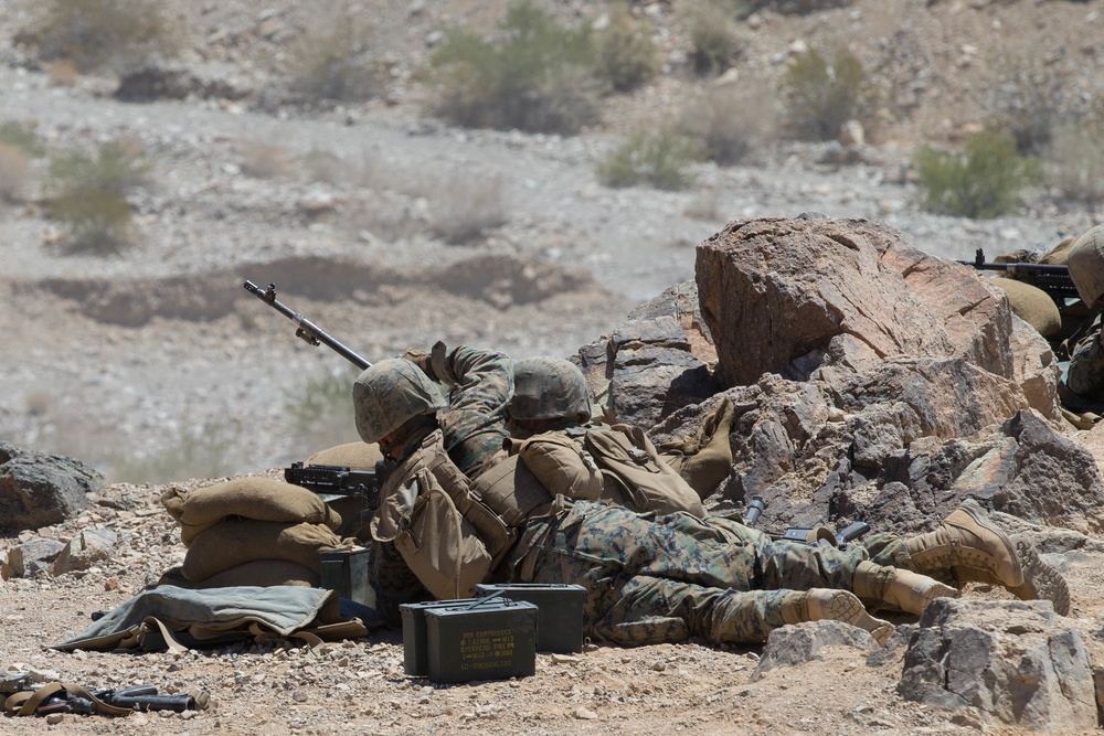 1st Battalion, 25th Marine Regiment attacks Range 400 during ITX 4-18