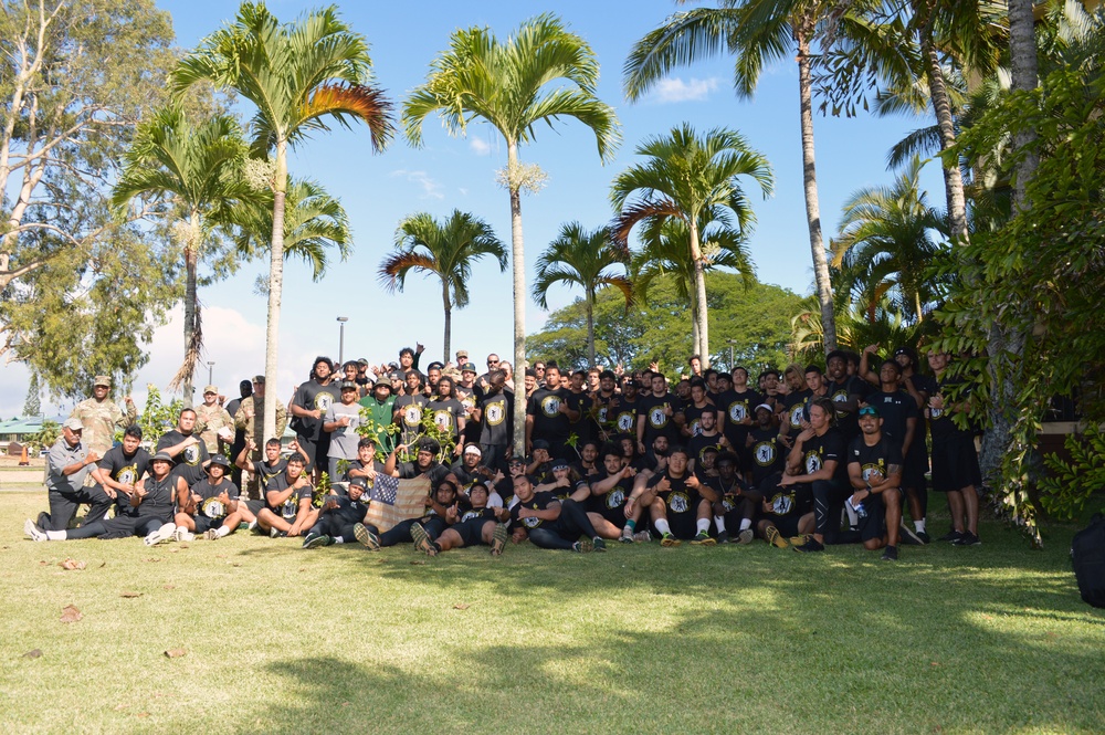 25th ID hosts team building day with UH Manoa football team