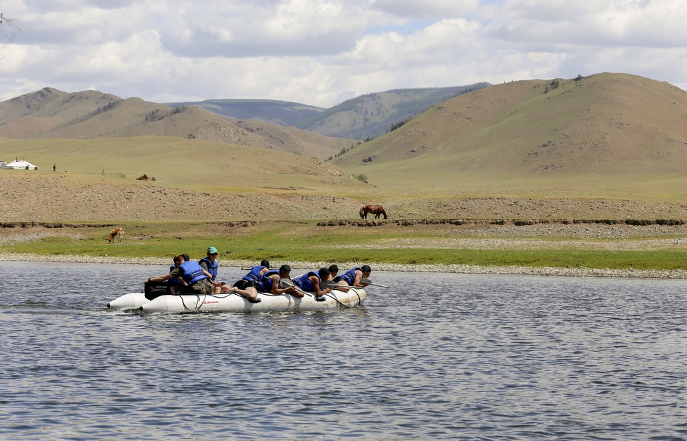 Air Force, Marines instruct Mongolian soldiers during Khaan Quest 2018 riverine operations