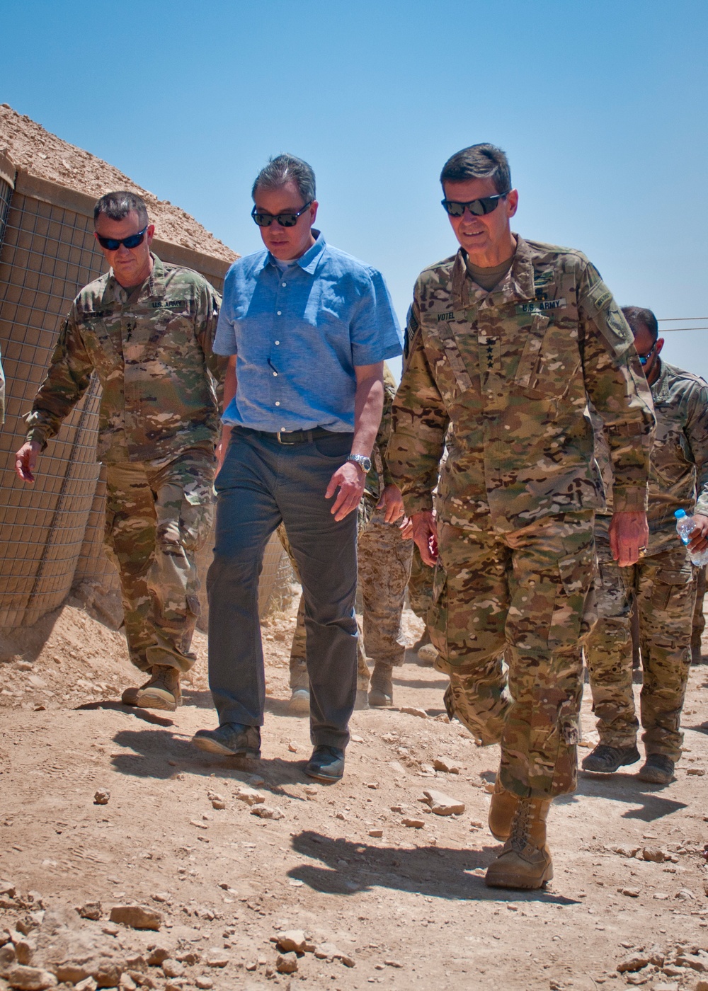 CENTCOM Commander, Defense Undersecretary tours Manbij