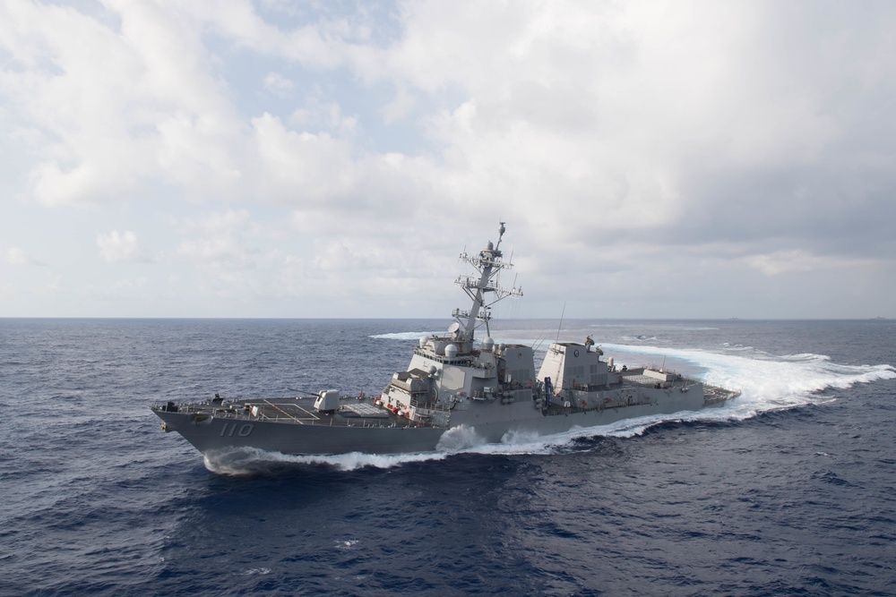 USS William P. Lawrence Maneuvers in the Pacific Ocean