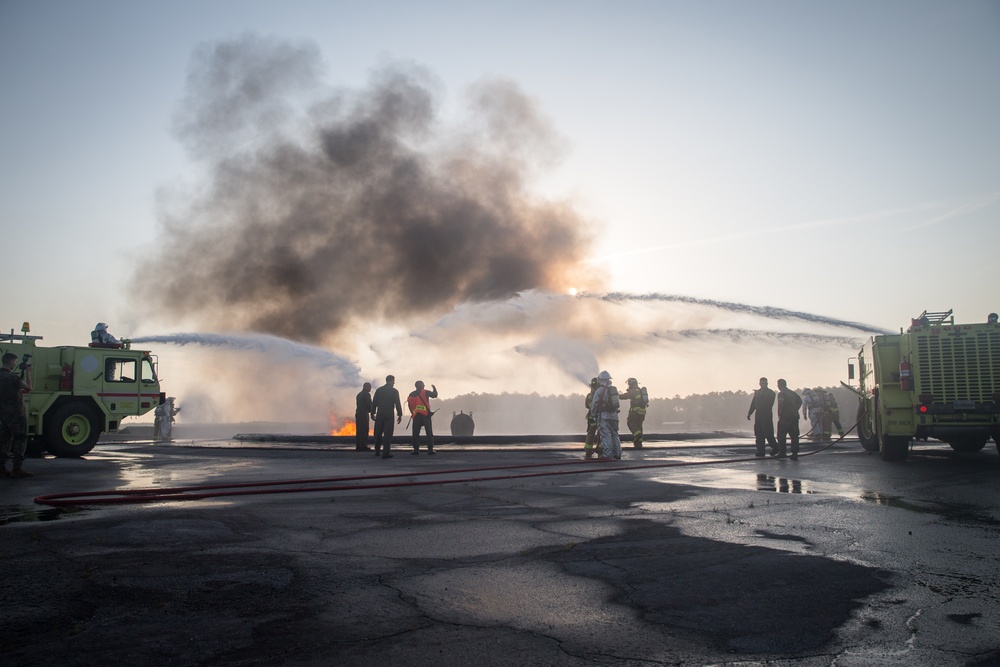 Marines and Airmen join forces to fight fires