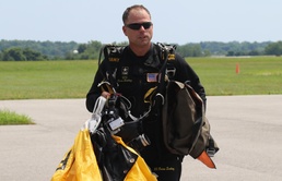 U.S. Army Parachute Team conquers skies of Elizabethtown
