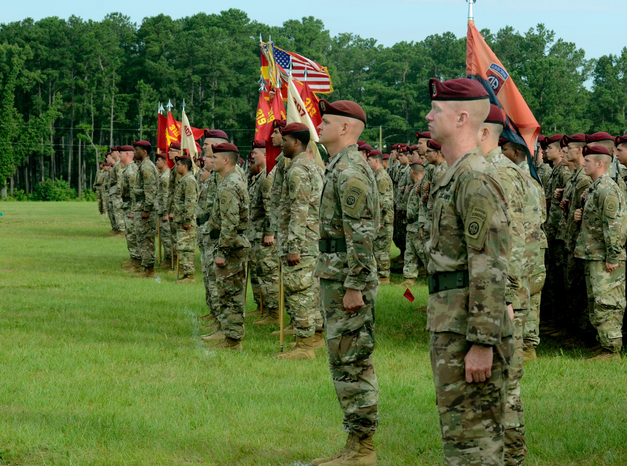82nd Airborne Division Field Artillery Paratroopers Finish