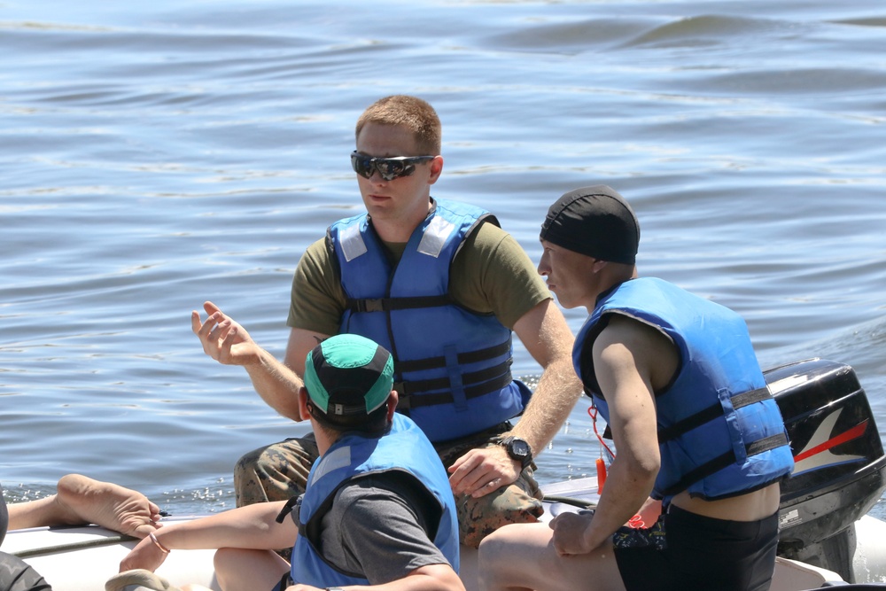 U.S. Marines teach MAF riverine ops