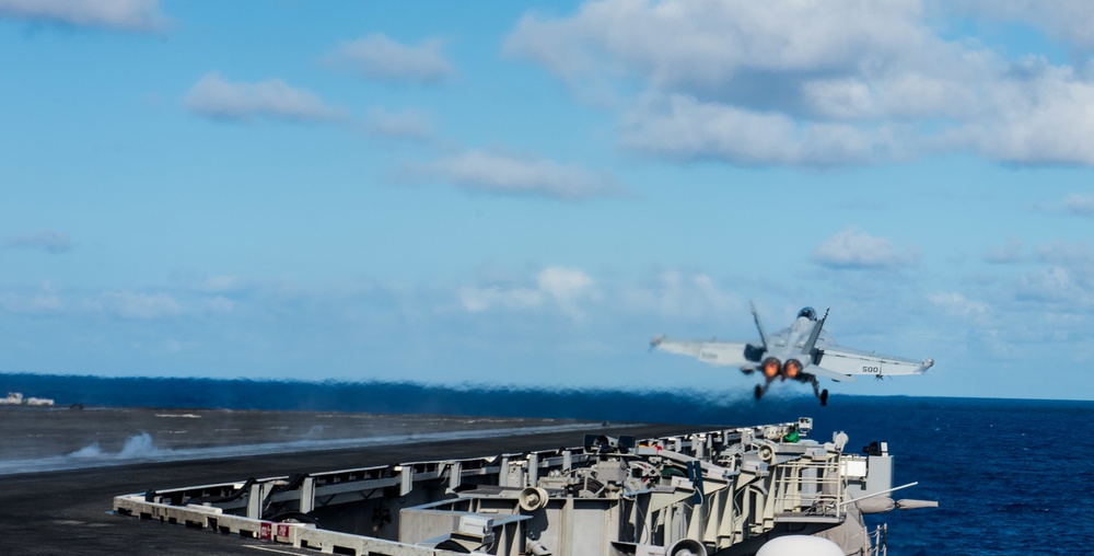 USS Ronald Reagan (CVN 76)