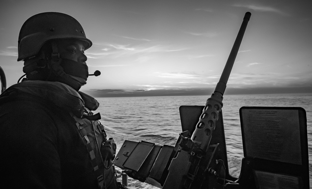 USS Jason Dunham (DDG 109) Transits the Atlantic Ocean