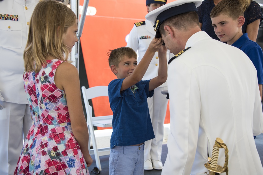 Coast Guard Cutter Willow conducts change of command ceremony