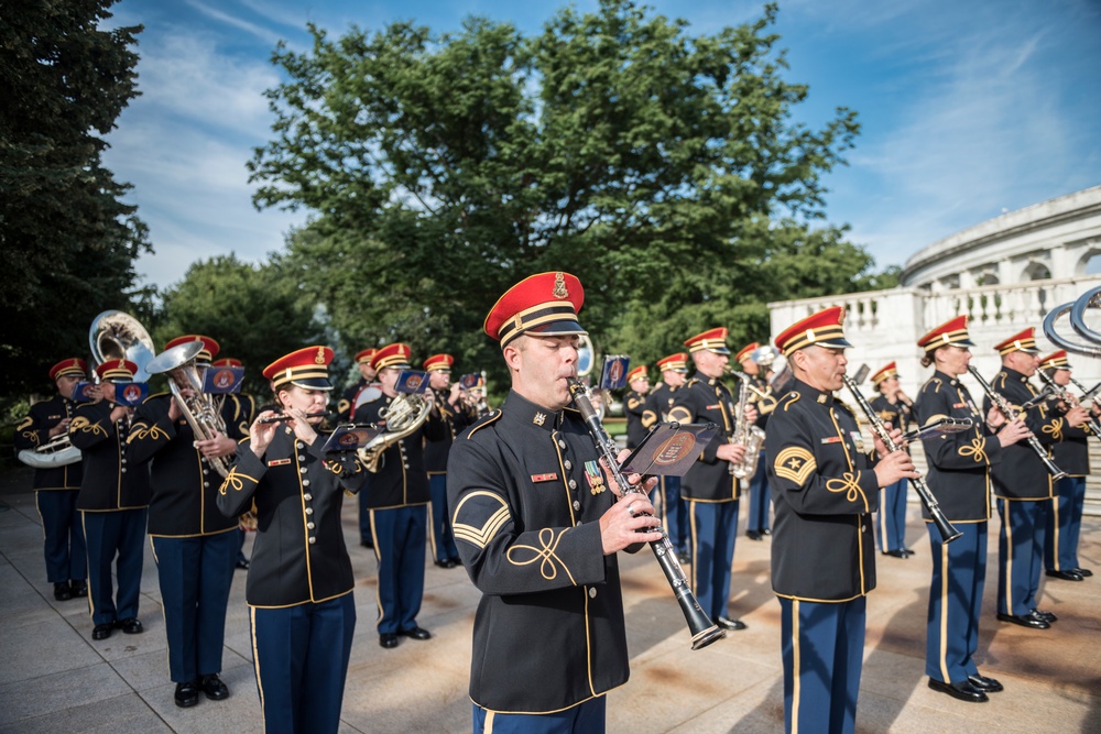 Commander of the Lebanese Armed Forces Gen. Joseph K. Aoun Participates in an Armed Forces Full Honors Wreath-Laying at the Tomb of the Unknown Soldier