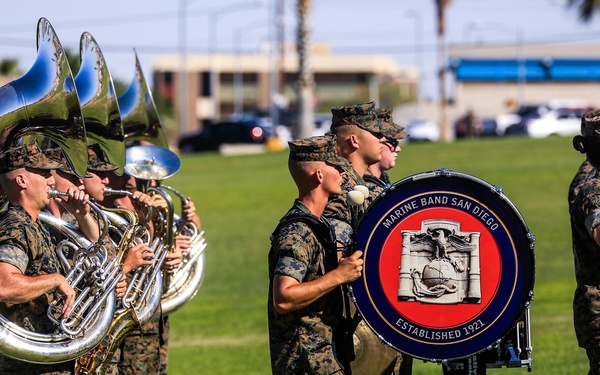 Lt. Col. Beckmann flys into command for MWSS 374-