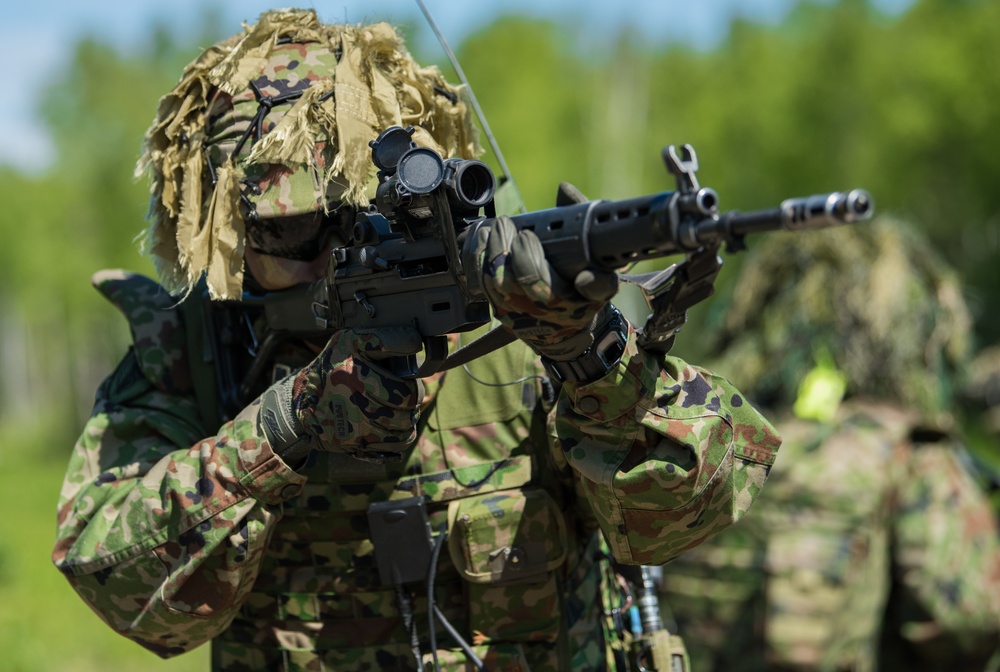 Japanese and U.S. Soldiers conduct joint training during Arctic Aurora 2018