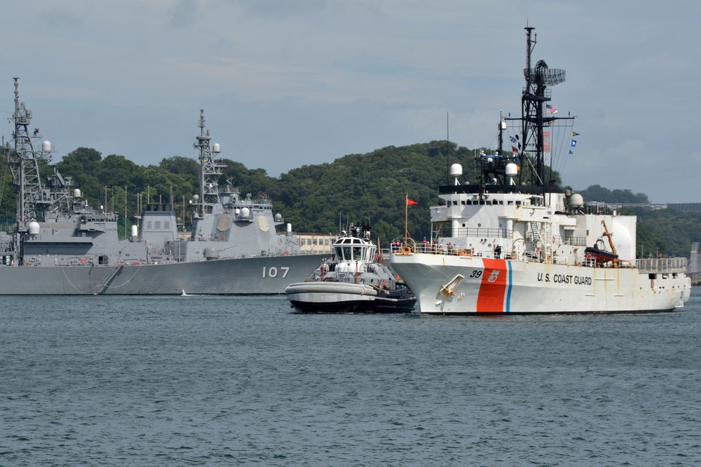 Coast Guard cutter Alex Haley visits FLEACT Yokosuka