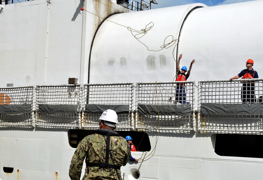 Coast Guard cutter Alex Haley visits FLEACT Yokosuka