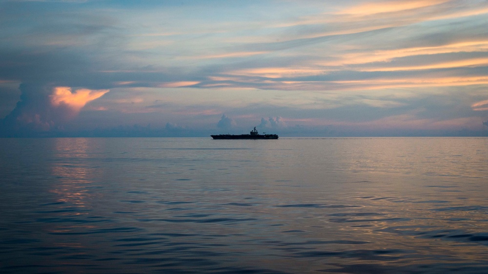 USS Chancellorsville Transits South China Sea