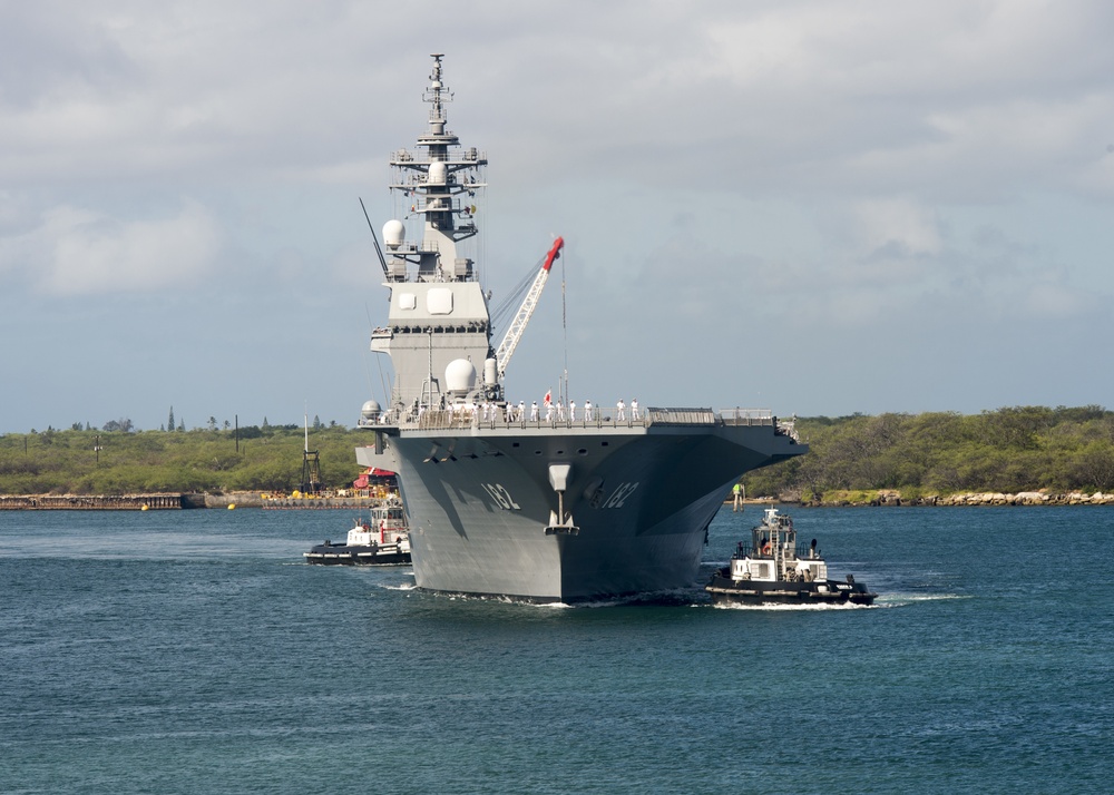 JS Ise (DDH 182) Enters Pearl Harbor for RIMPAC 2018